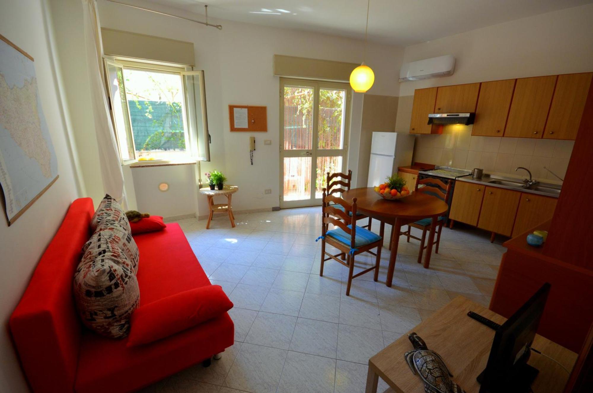 Naxos Sea Holiday Apartments Giardini Naxos Bagian luar foto