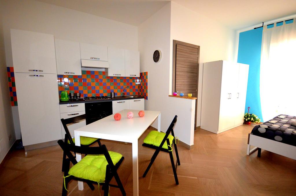 Naxos Sea Holiday Apartments Giardini Naxos Bagian luar foto